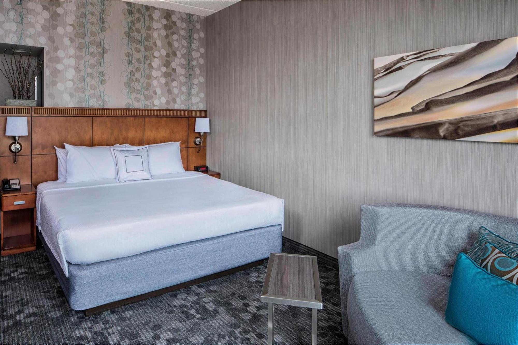 Courtyard By Marriott Stamford Downtown Hotel Exterior foto