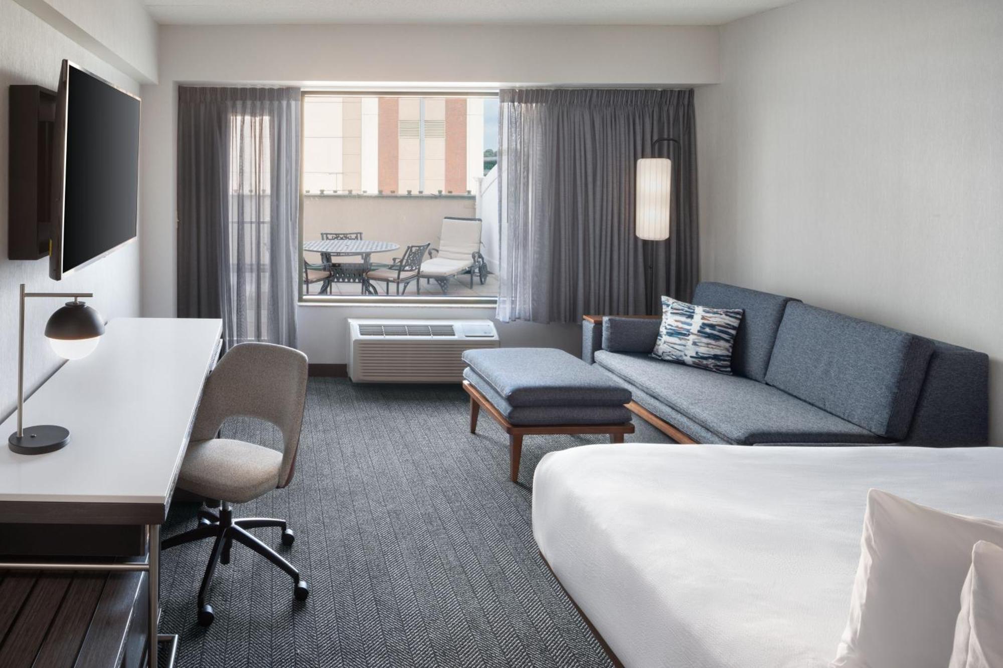 Courtyard By Marriott Stamford Downtown Hotel Exterior foto