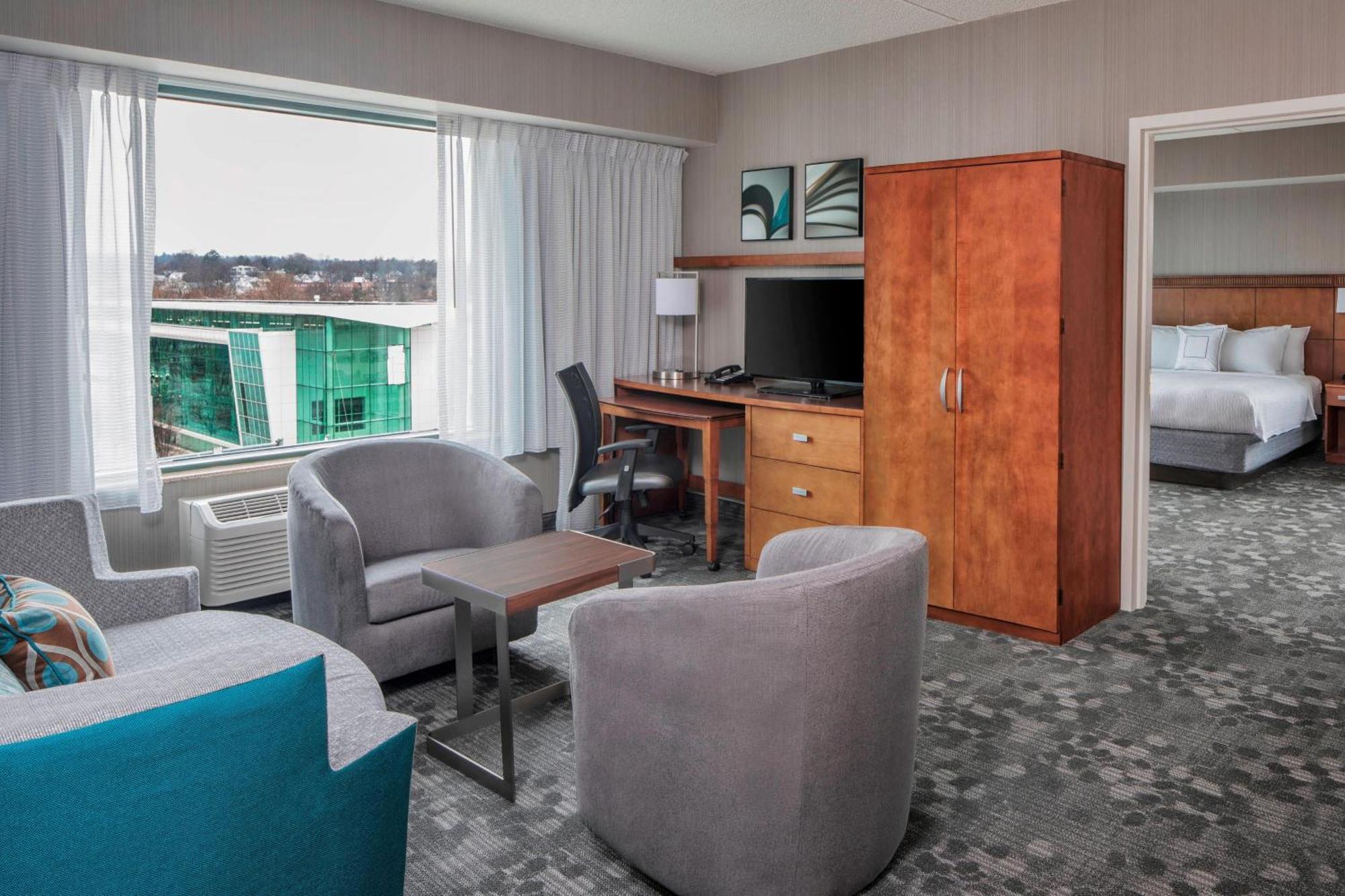 Courtyard By Marriott Stamford Downtown Hotel Exterior foto